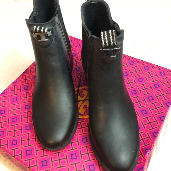 Tory Burch Classic Rain Boots - Picture 2 of 6